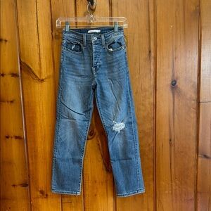 Levis Wedgie Straight Women’s Medium Wash Jeans Size 25